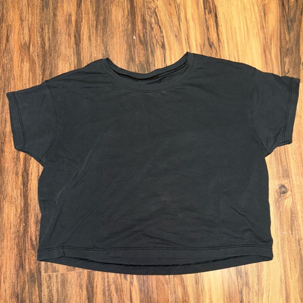 Lululemon cates tee size 2